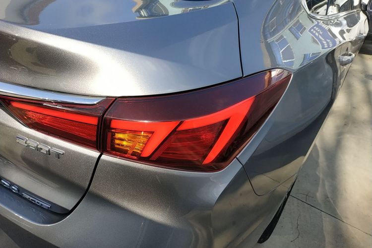 长安 逸动 2020款 PLUS 蓝鲸NE 1.4T GDI DCT尊贵型车身外观6001