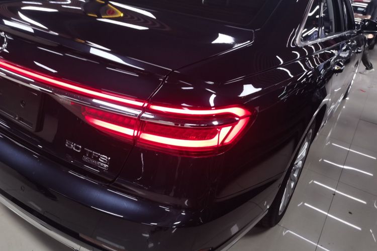 奥迪A8 2021款 A8L 50 TFSI quattro 舒适型车身外观9