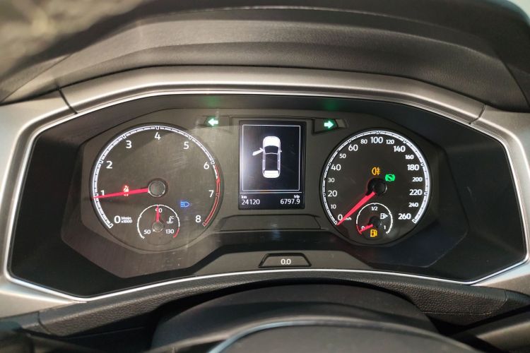 大众 T-ROC探歌 2020款 230TSI DSG两驱进取型中控内饰14