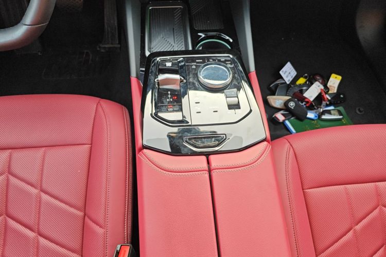 宝马5系 2024款 525Li M运动套装中控内饰18