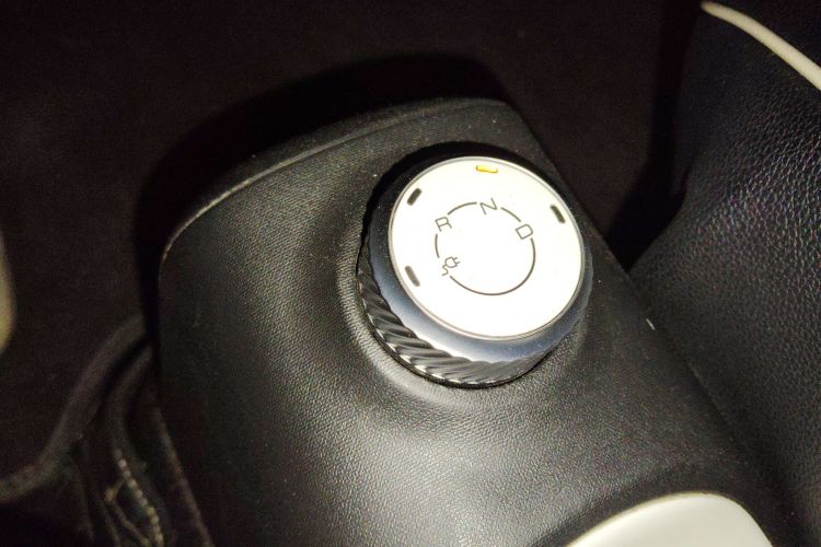 五菱汽车 宏光MINIEV 2024款 第三代 215km 进阶版中控内饰18