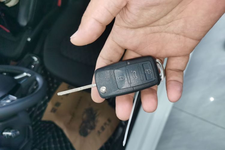 斯柯达 昕锐 2019款 1.5L 自动舒适版 国V中控内饰11