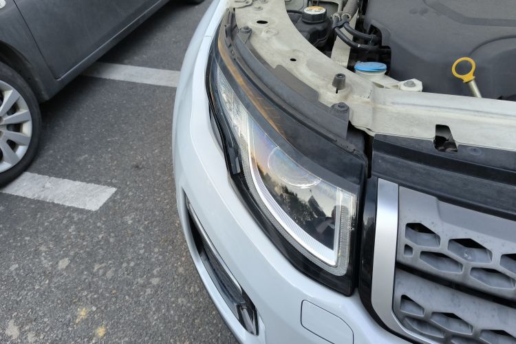 路虎 揽胜极光 2018款 240PS SE 智耀版车身外观6006