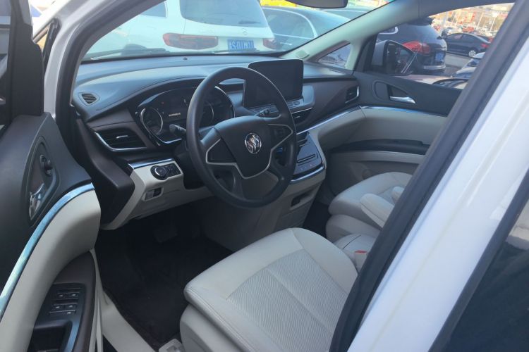 别克GL8 2023款 陆上公务舱 舒适型中控内饰20