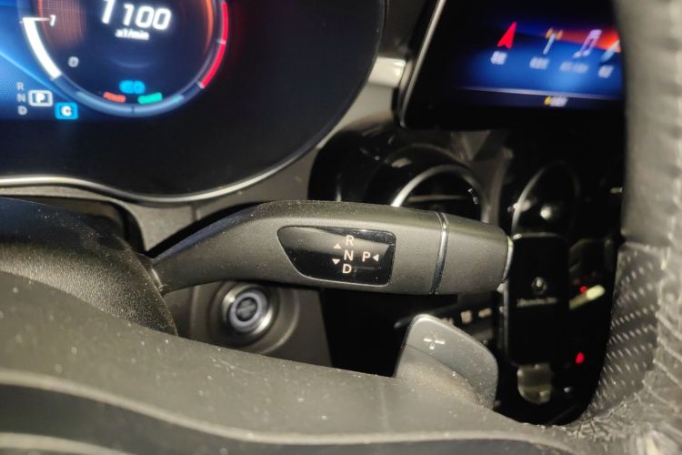 奔驰C级 2020款 C 260 运动版局部细节18