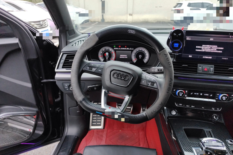 奥迪Q5L 2023款 40T 豪华动感型中控内饰13