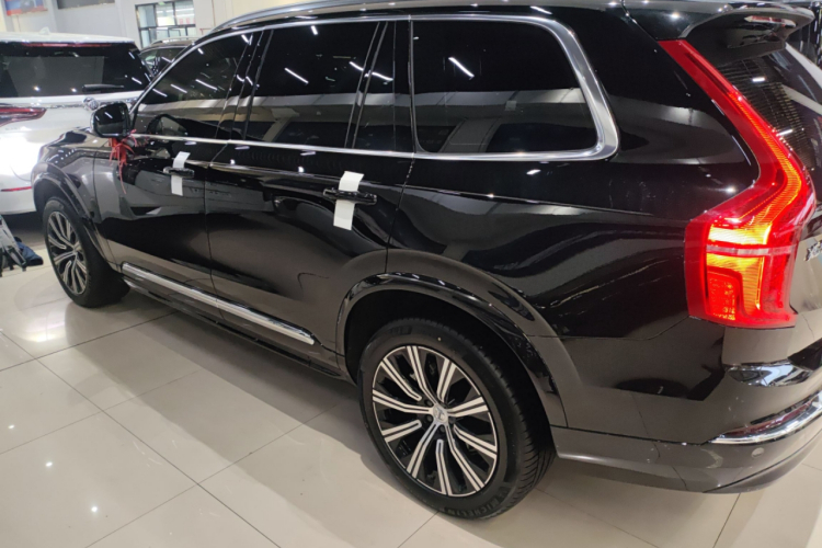 沃尔沃XC90 2024款 B5 智行豪华版 5座车身外观4