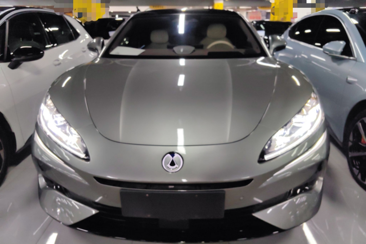 腾势Z9GT 2024款 1100四驱Max版车身外观2