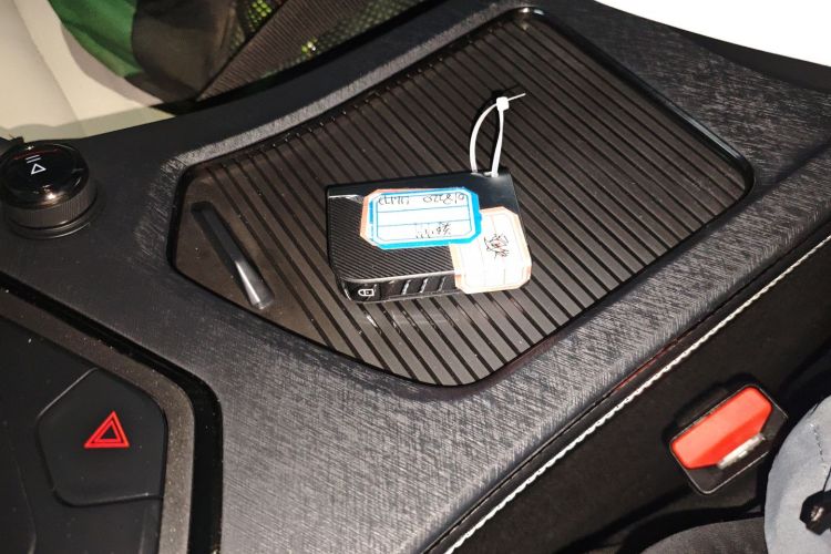 领克01 2023款 1.5TD EM-F 晨曦中控内饰11