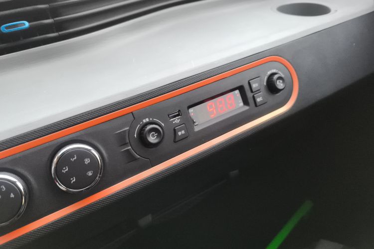 五菱汽车 宏光MINIEV 2020款 悦享款 磷酸铁锂中控内饰16