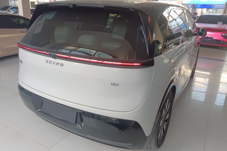 极氪MIX 2025款 长续航智驾版车身外观6005