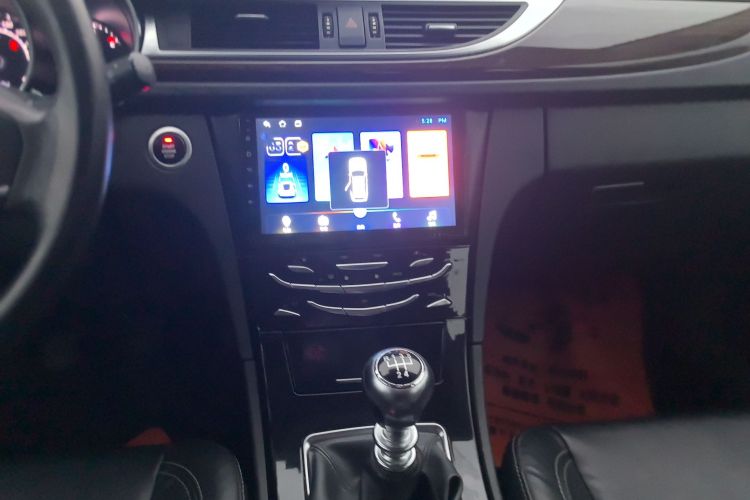 众泰Z500 2015款 1.5T 手动尊贵型中控内饰16