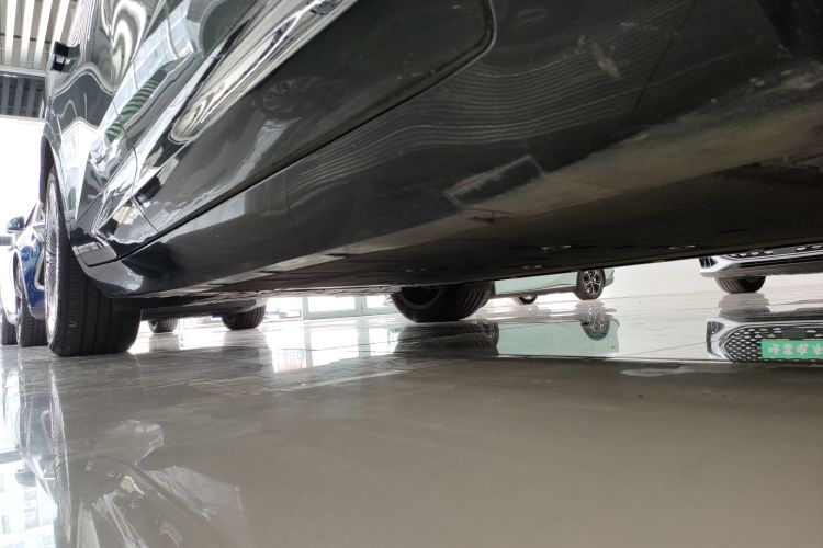 阿维塔11 2023款 鸿蒙 90度 后驱版机舱底盘29