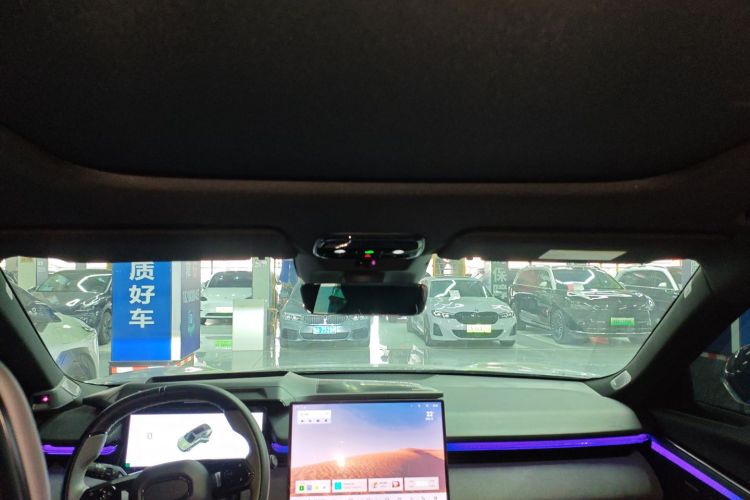 领克08 EM-P 2025款 220km 四驱性能Halo中控内饰22