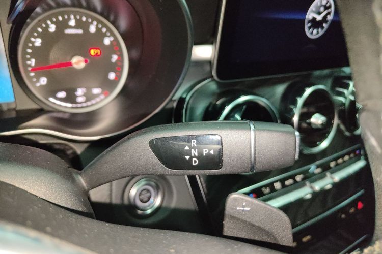 奔驰C级 2019款 C 180 L 时尚型运动版局部细节18