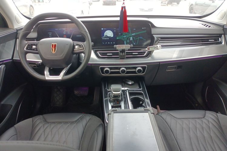 红旗HS5 2023款 2.0T 四驱旗享Pro版中控内饰7002