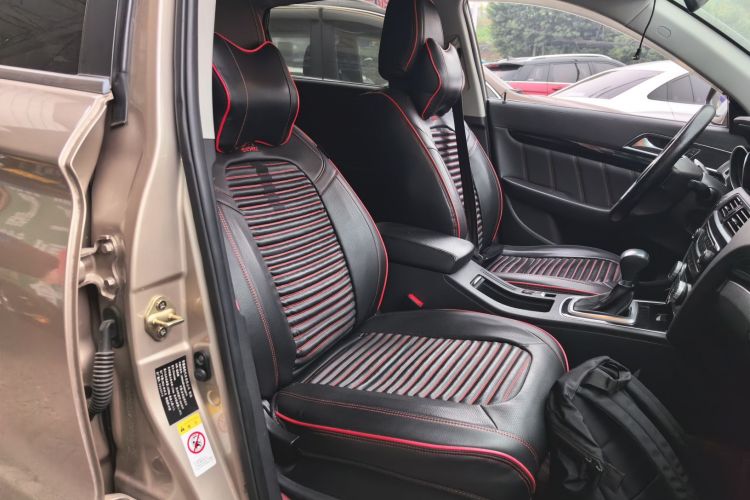 猎豹汽车 猎豹CS10 2016款 2.0T 自动尊享型局部细节41