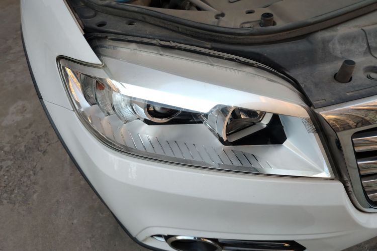 哈弗H6 2017款 红标 运动版 1.5T 自动两驱豪华型车身外观8