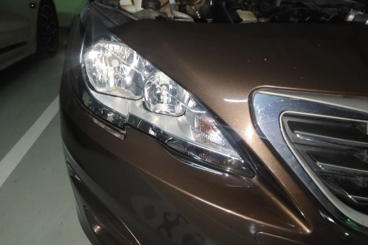 标致408 2016款 1.6T 自动豪华版车身外观8