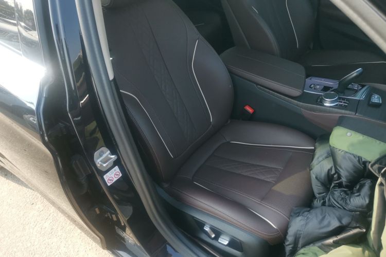 宝马5系 2021款 改款 530Li 领先型 豪华套装局部细节41