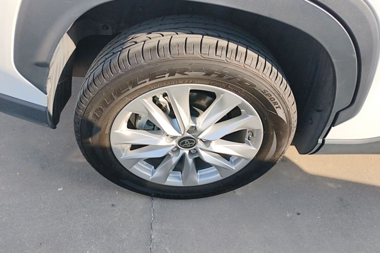 丰田 卡罗拉锐放 2022款 2.0L 精英版车身外观6008