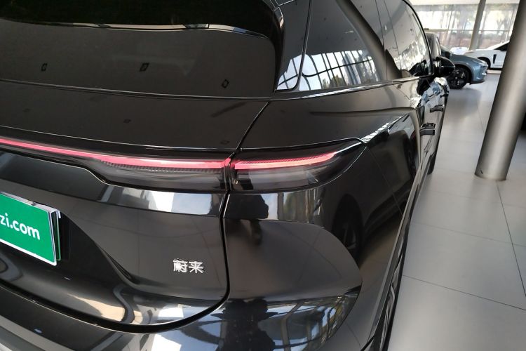 蔚来ES6 2024款 75kWh车身外观9