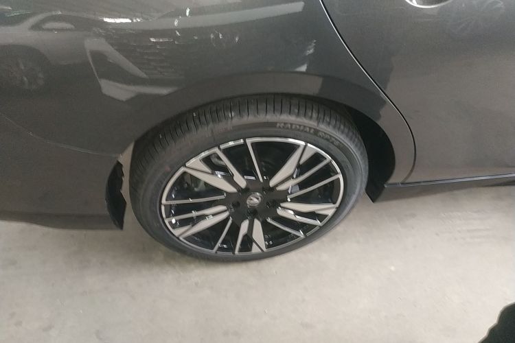 长安 逸动 2026款 第四代 1.5T 500Bar 智享型车身外观6003