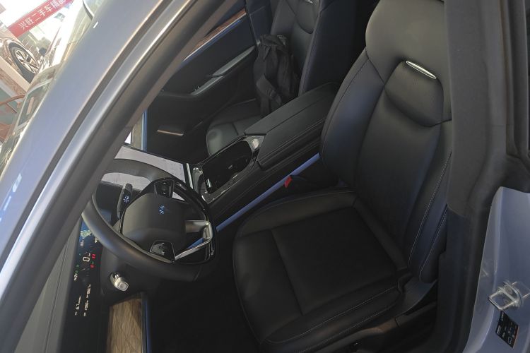 哪吒汽车 哪吒S 2024款 增程 1060版中控内饰19