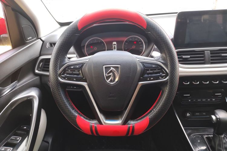 宝骏530 2018款 1.5T DCT旗舰型 国V中控内饰13