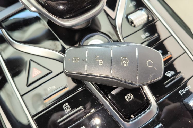 比亚迪 秦PLUS 2023款 冠军版 DM-i 120KM领先型中控内饰11