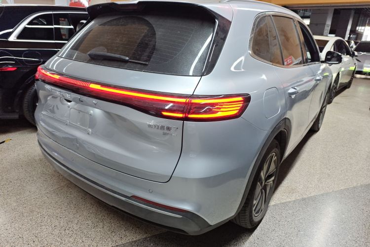 吉利银河 银河星舰7 EM-i 2025款 120km 领航版车身外观6005