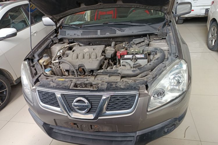 日产 逍客 2012款 2.0XL 火 CVT 2WD机舱底盘24