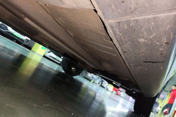 标致3008 2016款 1.6THP 自动经典版局部细节9002