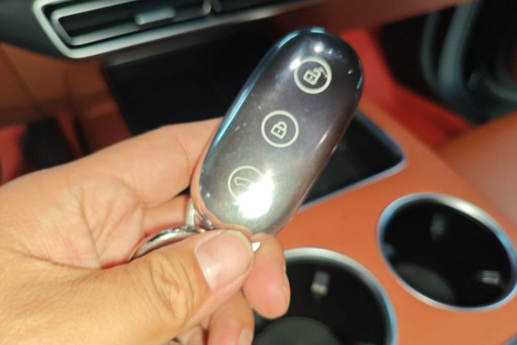 理想汽车 理想L8 2023款 Pro中控内饰11