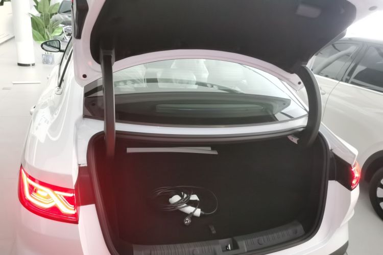 比亚迪 秦L 2024款 DM-i 80KM超越型机舱底盘23