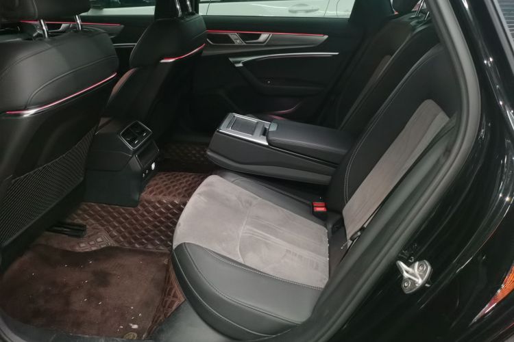 奥迪A6L 2023款 40 TFSI 豪华动感型中控内饰7004