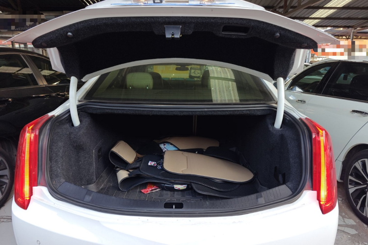 凯迪拉克XTS 2015款 28T 舒适型机舱底盘23