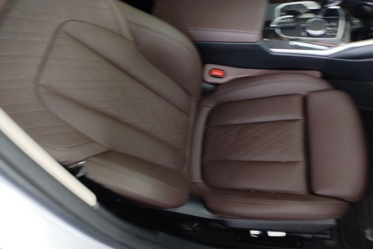 宝马3系 2022款 改款 325Li M运动套装局部细节41