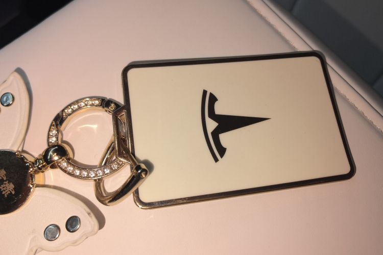 特斯拉 Model Y 2022款 改款 后轮驱动版中控内饰7001