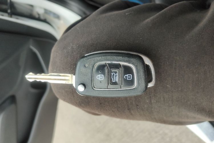 现代 领动 2019款 1.5L 手动智炫·活力型中控内饰7001