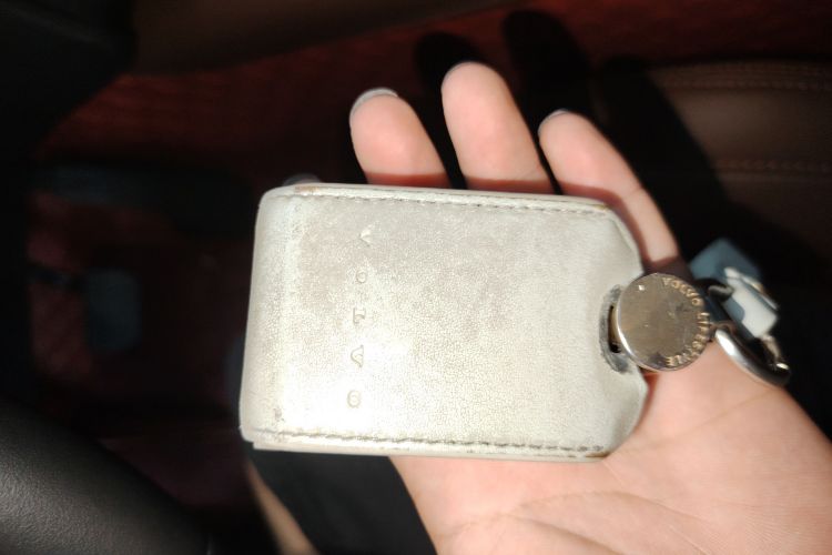 沃尔沃XC90新能源 2022款 改款 E驱混动 T8 智尊豪华版 7座中控内饰7002