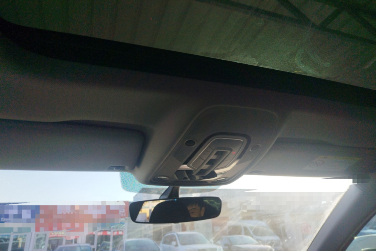 奥迪A4L 2018款 30周年年型 40 TFSI 进取型局部细节22