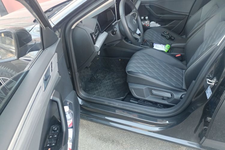 大众 速腾 2024款 300TSI DSG超越版中控内饰20