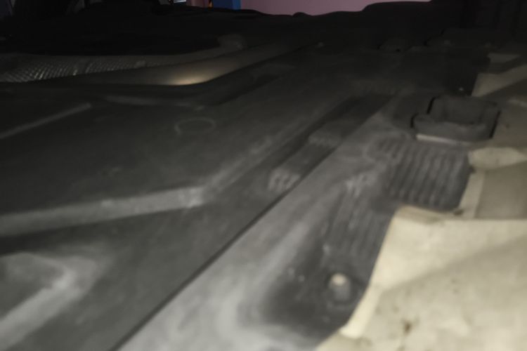 奔驰A级 2021款 A 200 L 运动轿车动感型局部细节9002