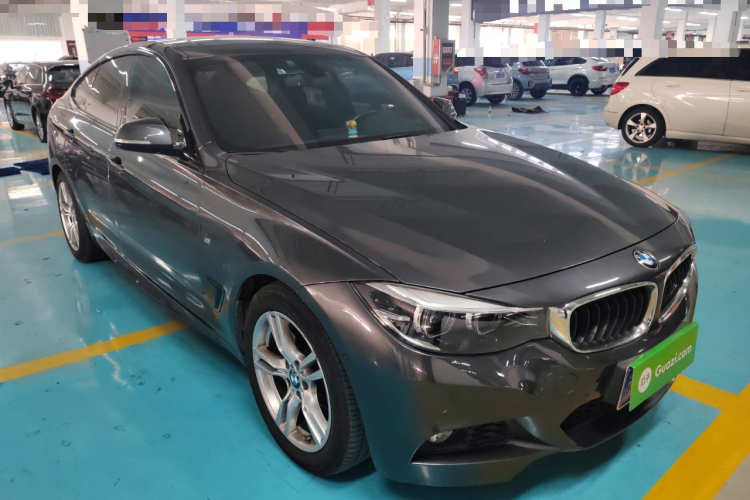 宝马3系GT 2020款 320i M运动套装车身外观6002