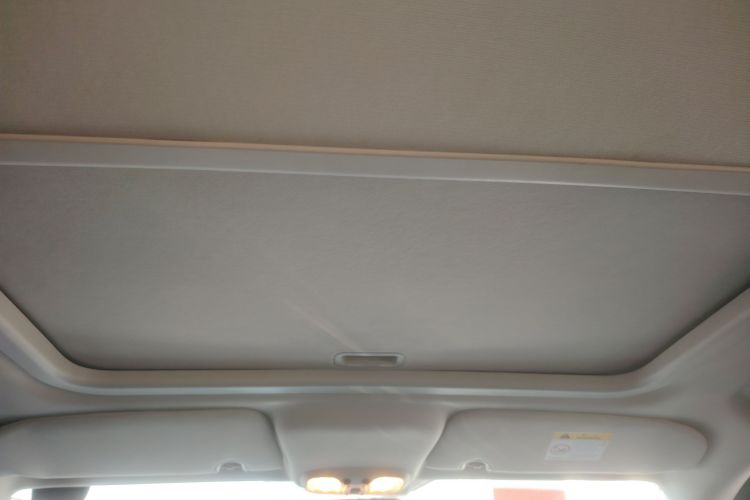 Jeep 指南者(进口) 2015款 2.0L 两驱运动版局部细节22