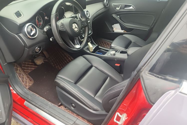 奔驰CLA 2017款 改款 CLA 200 时尚型中控内饰20