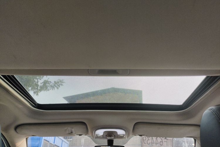 比亚迪 宋 2017款 盖世升级版 1.5TID 自动精英型局部细节22