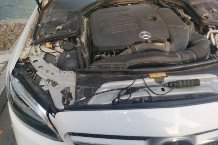 奔驰C级 2020款 改款 C 260 L 运动版局部细节9006