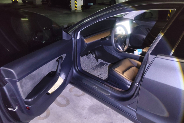 特斯拉 Model 3 2019款 标准续航后驱升级版中控内饰20